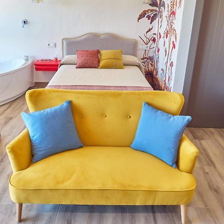 Casas Rurales Maribel - Complejo Moradas Del Cerro 2 - Suites Con Jacuzzi En Alcala Del Jucar Casas del Cerro Eksteriør bilde