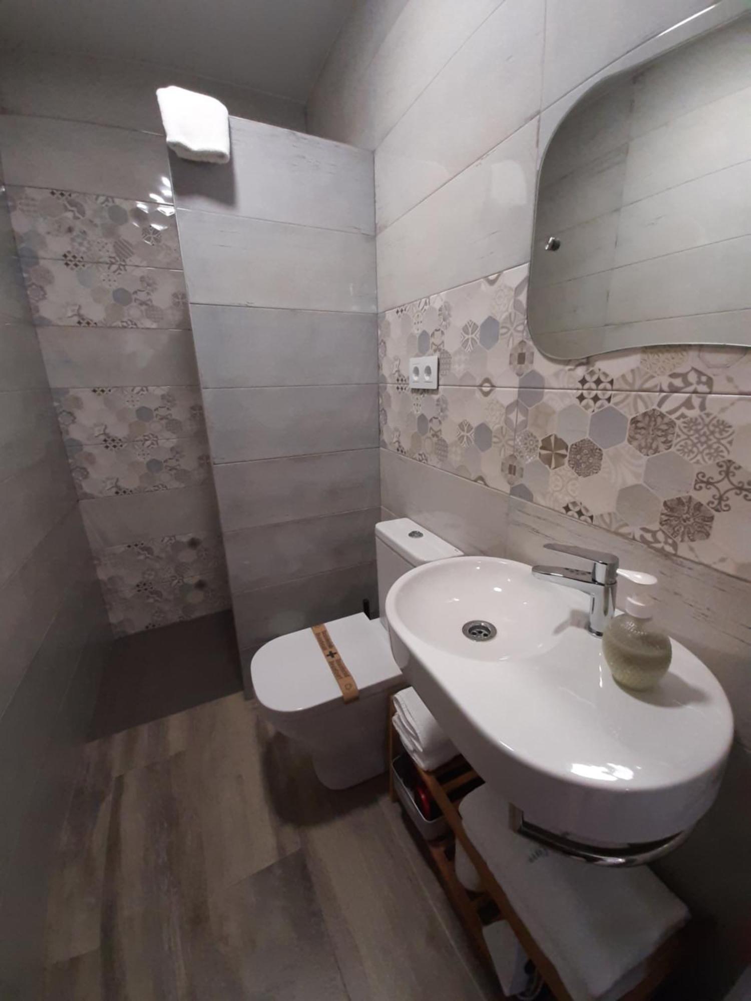 Casas Rurales Maribel - Complejo Moradas Del Cerro 2 - Suites Con Jacuzzi En Alcala Del Jucar Casas del Cerro Rom bilde
